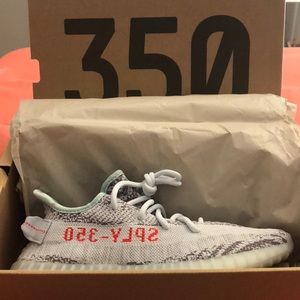 Yeezy Boost Blue Tint Beluga